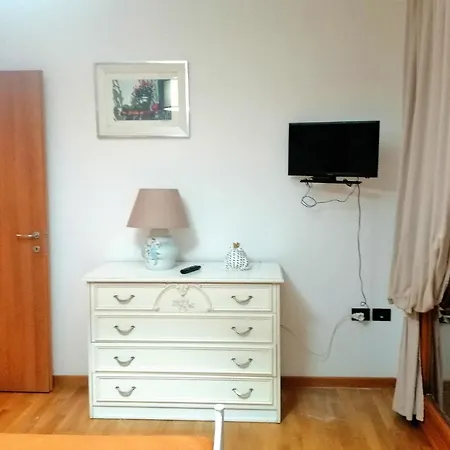 Apartamento Bilocale Nicol 4 Posti Ovest *
